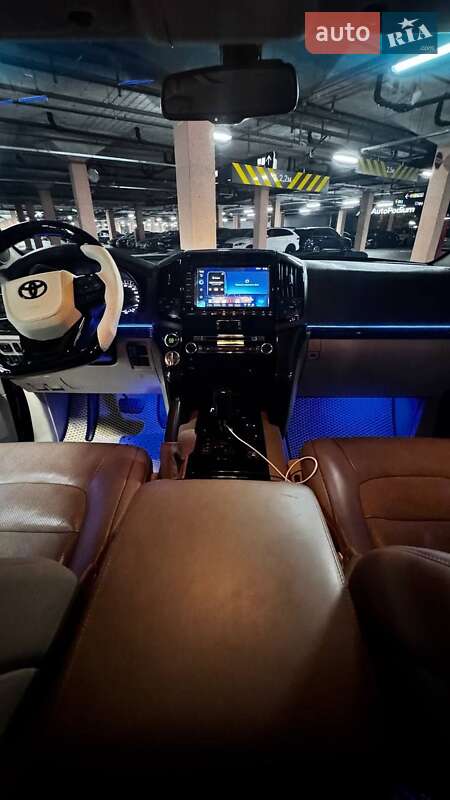 Внедорожник / Кроссовер Toyota Land Cruiser 2012 в Киеве