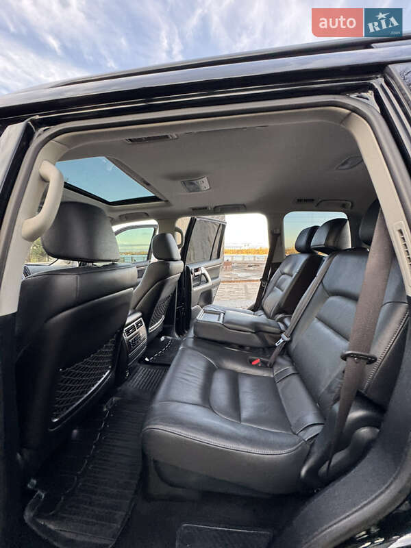 Внедорожник / Кроссовер Toyota Land Cruiser 2018 в Киеве