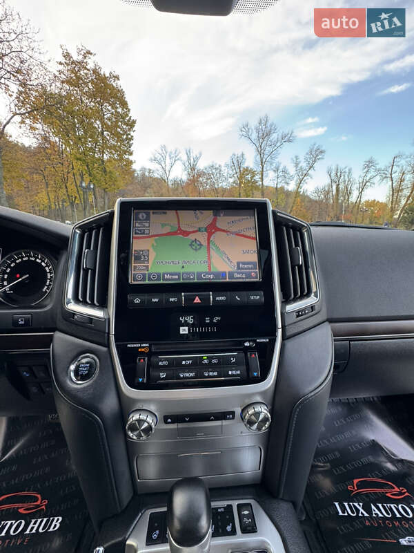 Внедорожник / Кроссовер Toyota Land Cruiser 2018 в Киеве