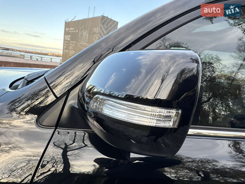 Внедорожник / Кроссовер Toyota Land Cruiser 2018 в Киеве