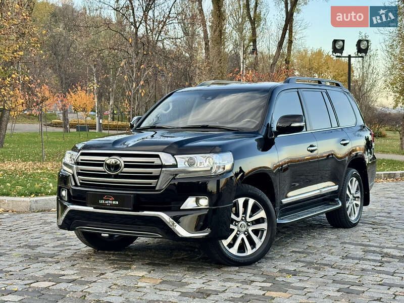 Внедорожник / Кроссовер Toyota Land Cruiser 2018 в Киеве
