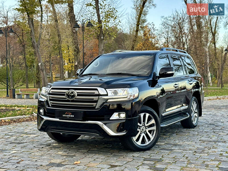 Внедорожник / Кроссовер Toyota Land Cruiser 2018 в Киеве