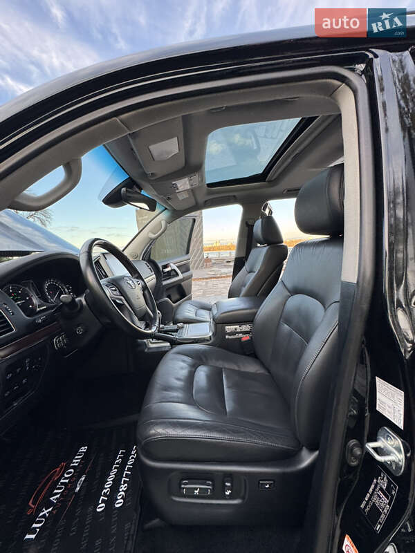 Внедорожник / Кроссовер Toyota Land Cruiser 2018 в Киеве