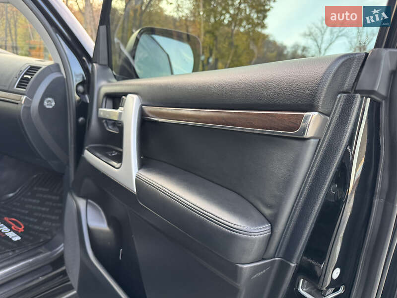 Внедорожник / Кроссовер Toyota Land Cruiser 2018 в Киеве