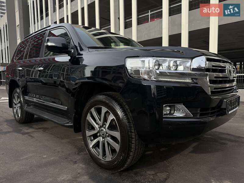 Toyota Land Cruiser 2020