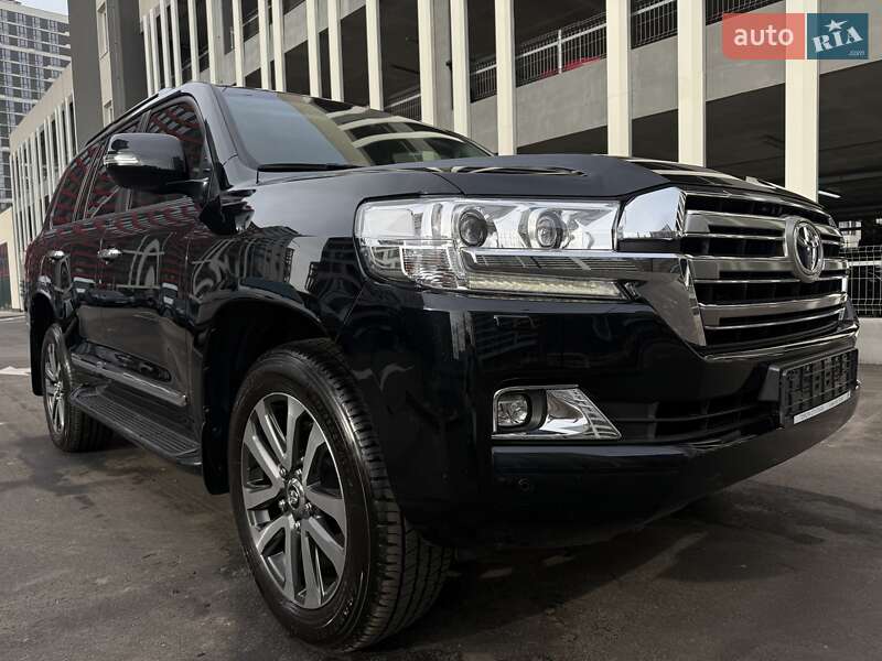 Toyota Land Cruiser 2020