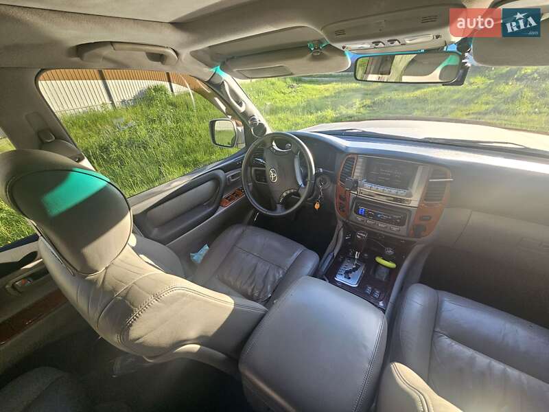 Внедорожник / Кроссовер Toyota Land Cruiser 2004 в Киеве фото 7 Внедорожник / Кроссовер Toyota Land Cruiser 2004 в Киеве