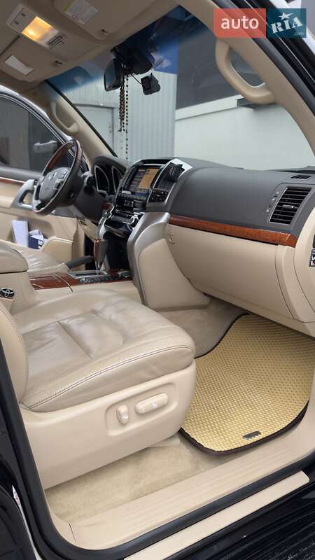 Внедорожник / Кроссовер Toyota Land Cruiser 2012 в Киеве фото 13 Внедорожник / Кроссовер Toyota Land Cruiser 2012 в Киеве