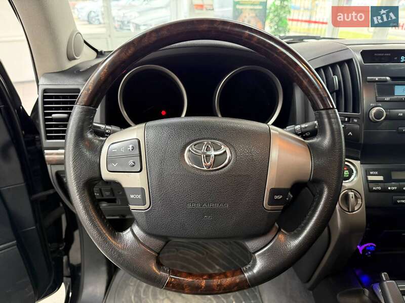 Внедорожник / Кроссовер Toyota Land Cruiser 2008 в Киеве фото 25 Внедорожник / Кроссовер Toyota Land Cruiser 2008 в Киеве