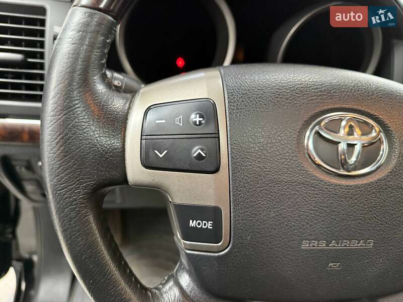 Внедорожник / Кроссовер Toyota Land Cruiser 2008 в Киеве фото 24 Внедорожник / Кроссовер Toyota Land Cruiser 2008 в Киеве