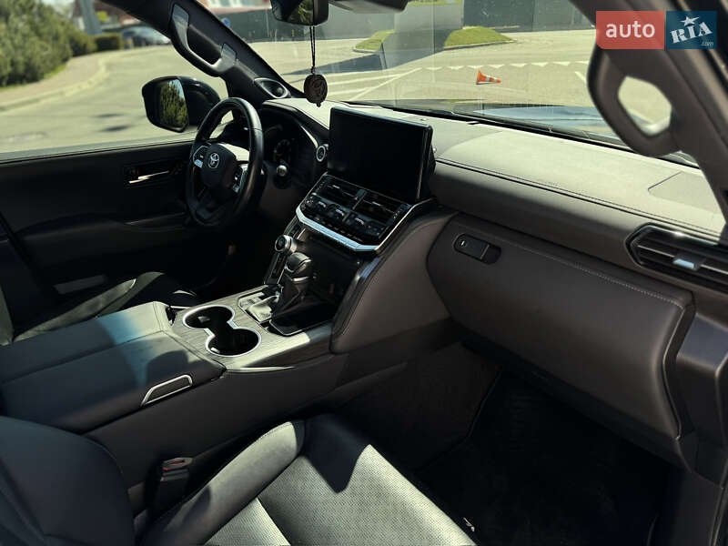 Позашляховик / Кросовер Toyota Land Cruiser 2021 в Києві фото 6 Позашляховик / Кросовер Toyota Land Cruiser 2021 в Києві