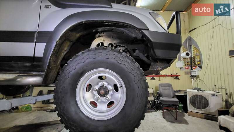 Внедорожник / Кроссовер Toyota Land Cruiser 1999 в Одессе
