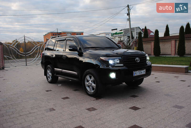 Позашляховик / Кросовер Toyota Land Cruiser 2007 в Тячеві фото 11 Позашляховик / Кросовер Toyota Land Cruiser 2007 в Тячеві