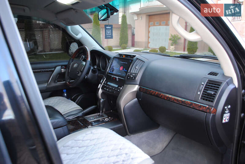 Позашляховик / Кросовер Toyota Land Cruiser 2007 в Тячеві фото 34 Позашляховик / Кросовер Toyota Land Cruiser 2007 в Тячеві