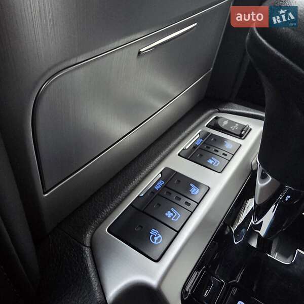 Внедорожник / Кроссовер Toyota Land Cruiser 2018 в Киеве