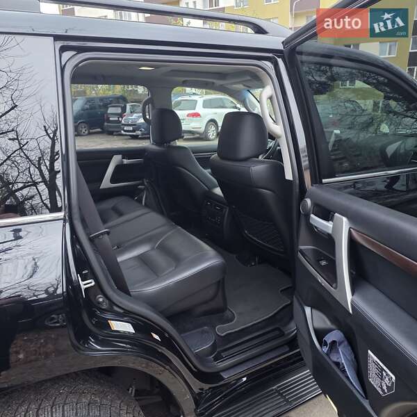 Внедорожник / Кроссовер Toyota Land Cruiser 2018 в Киеве