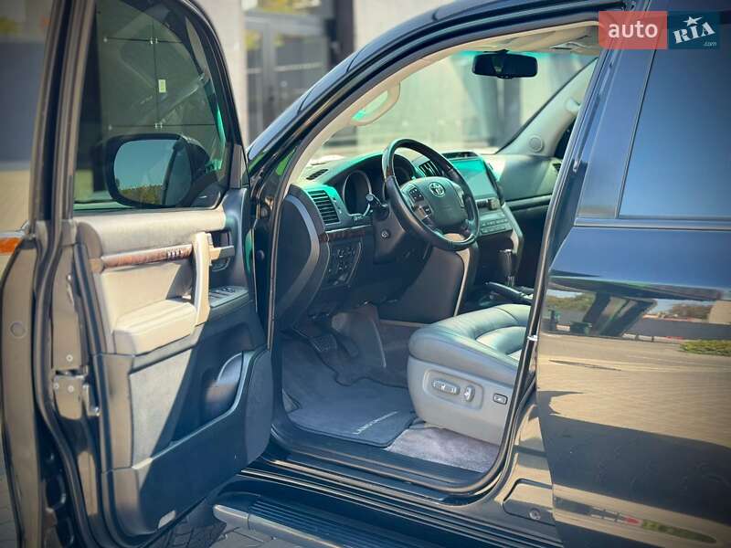 Внедорожник / Кроссовер Toyota Land Cruiser 2008 в Киеве фото 7 Внедорожник / Кроссовер Toyota Land Cruiser 2008 в Киеве