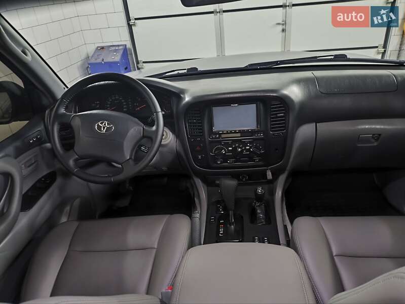 Внедорожник / Кроссовер Toyota Land Cruiser 2001 в Ивано-Франковске