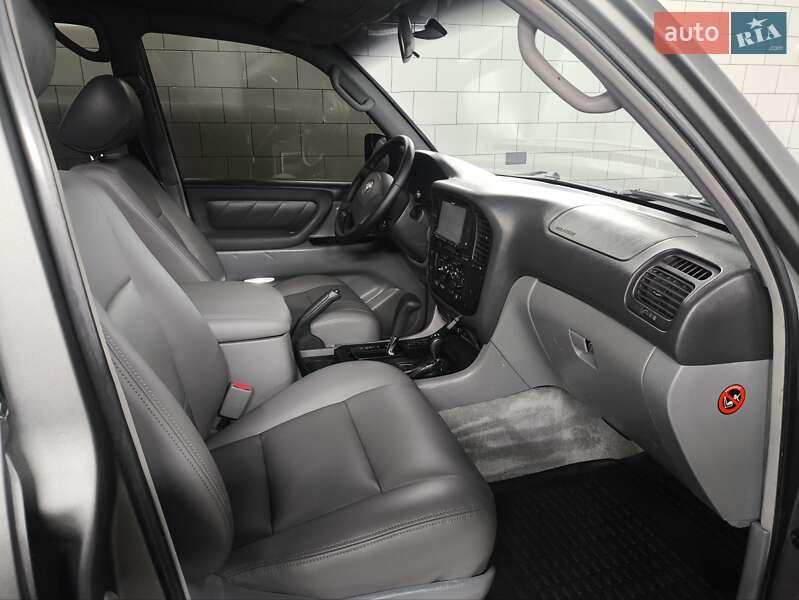 Внедорожник / Кроссовер Toyota Land Cruiser 2001 в Ивано-Франковске