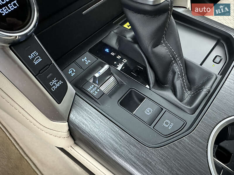 Внедорожник / Кроссовер Toyota Land Cruiser 2021 в Киеве фото 15 Внедорожник / Кроссовер Toyota Land Cruiser 2021 в Киеве