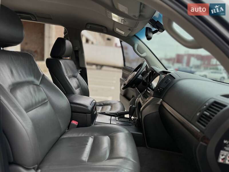 Внедорожник / Кроссовер Toyota Land Cruiser 2008 в Тернополе фото 37 Внедорожник / Кроссовер Toyota Land Cruiser 2008 в Тернополе