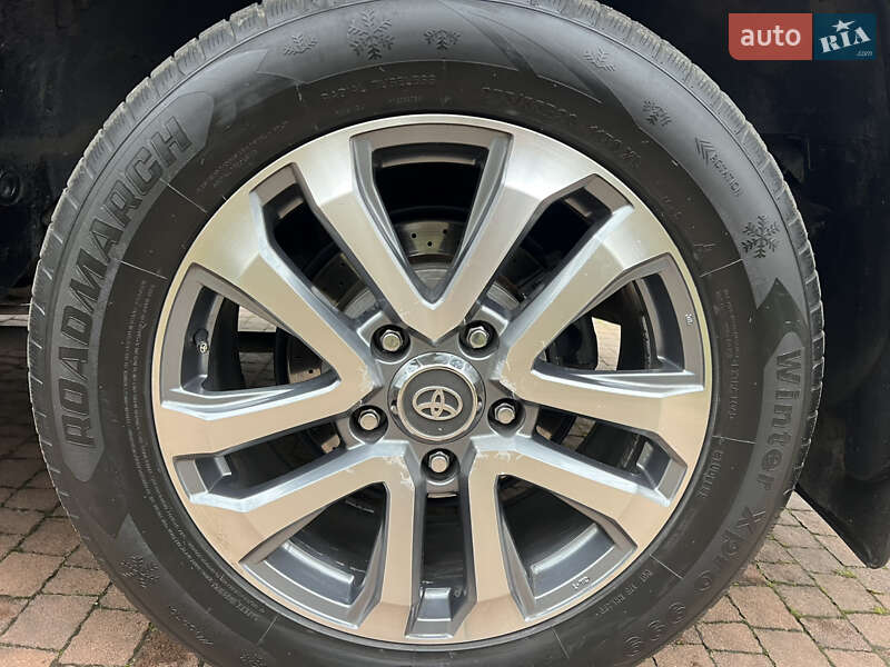 Внедорожник / Кроссовер Toyota Land Cruiser 2008 в Киеве