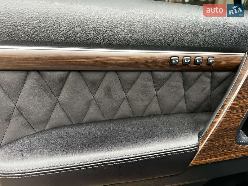 Внедорожник / Кроссовер Toyota Land Cruiser 2008 в Киеве