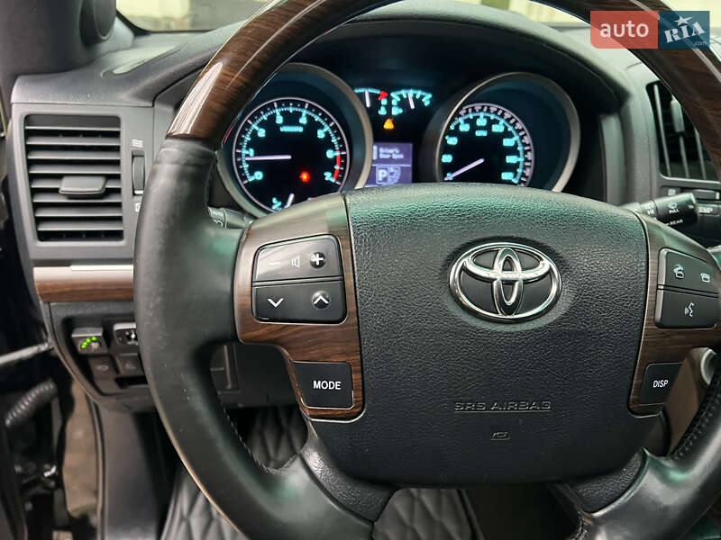 Внедорожник / Кроссовер Toyota Land Cruiser 2008 в Киеве