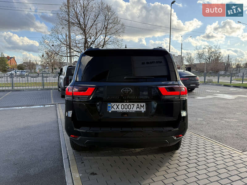 Внедорожник / Кроссовер Toyota Land Cruiser 2022 в Харькове