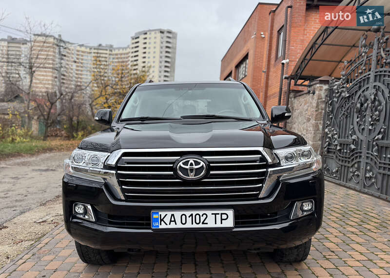 Toyota Land Cruiser 2019