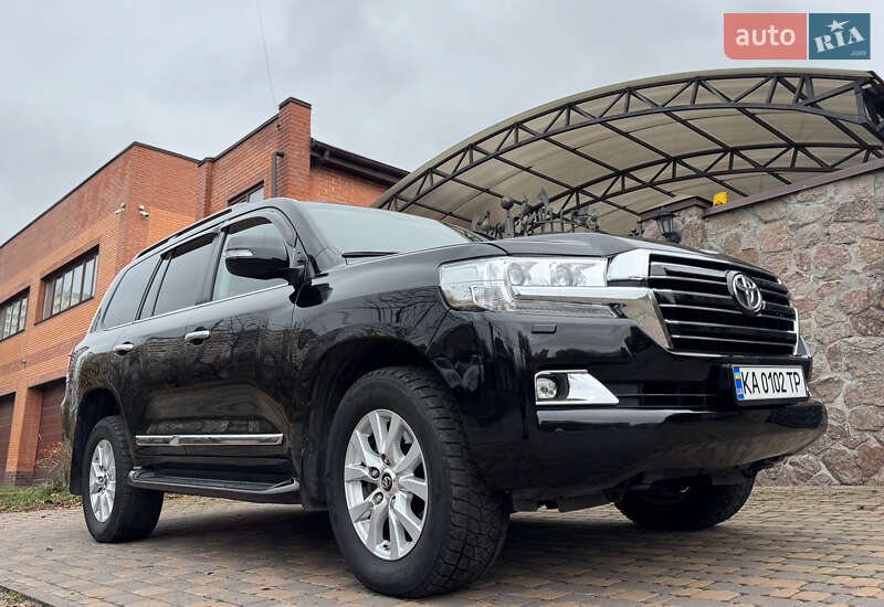 Внедорожник / Кроссовер Toyota Land Cruiser 2019 в Киеве