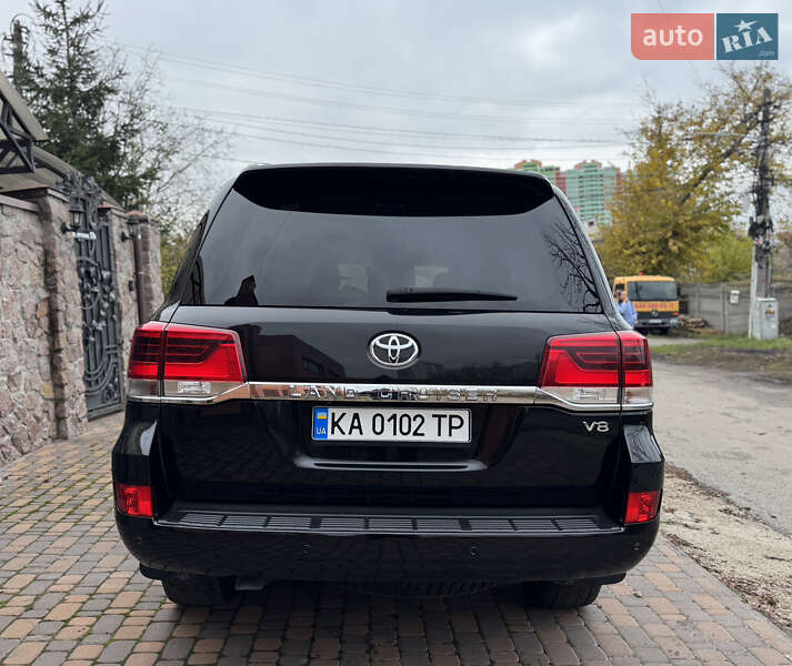 Внедорожник / Кроссовер Toyota Land Cruiser 2019 в Киеве