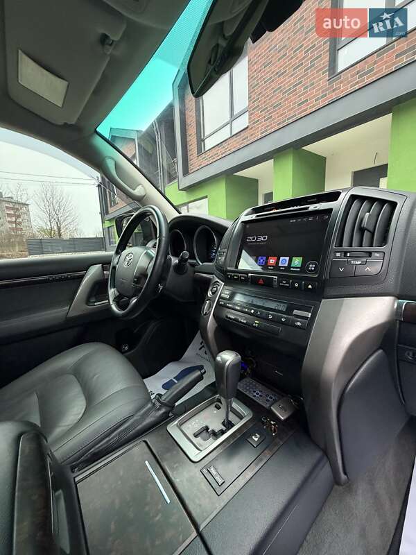 Внедорожник / Кроссовер Toyota Land Cruiser 2008 в Тернополе