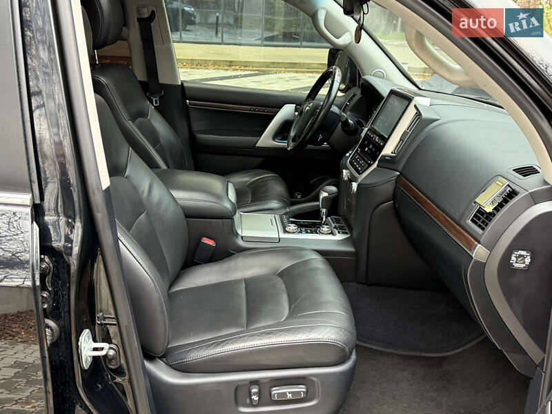 Внедорожник / Кроссовер Toyota Land Cruiser 2016 в Тернополе