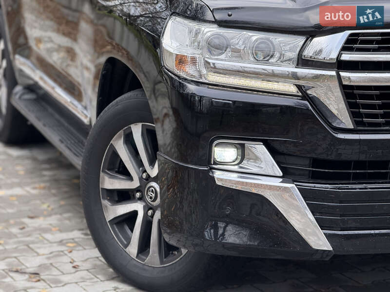 Внедорожник / Кроссовер Toyota Land Cruiser 2016 в Тернополе