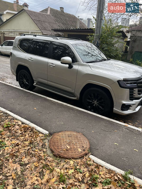 Внедорожник / Кроссовер Toyota Land Cruiser 2021 в Киеве фото 4 Внедорожник / Кроссовер Toyota Land Cruiser 2021 в Киеве