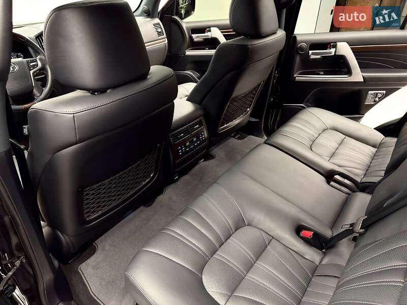 Внедорожник / Кроссовер Toyota Land Cruiser 2020 в Киеве