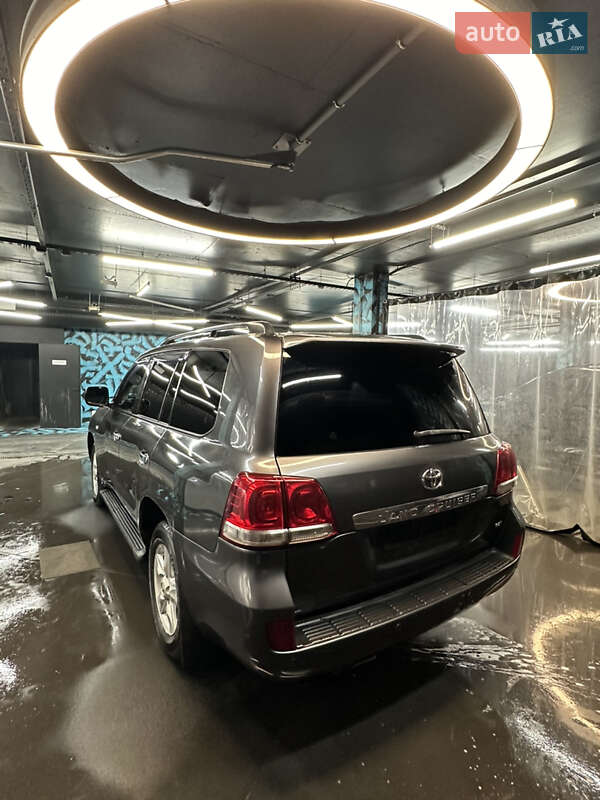 Внедорожник / Кроссовер Toyota Land Cruiser 2010 в Киеве фото 3 Внедорожник / Кроссовер Toyota Land Cruiser 2010 в Киеве