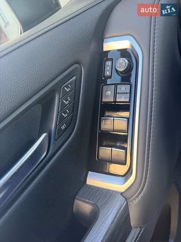 Внедорожник / Кроссовер Toyota Land Cruiser 2022 в Львове фото 18 Внедорожник / Кроссовер Toyota Land Cruiser 2022 в Львове