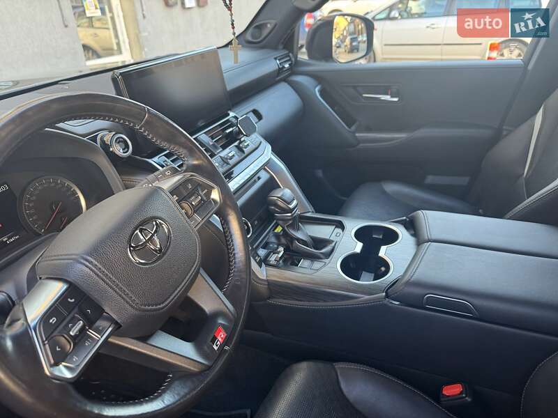 Внедорожник / Кроссовер Toyota Land Cruiser 2022 в Львове фото 20 Внедорожник / Кроссовер Toyota Land Cruiser 2022 в Львове