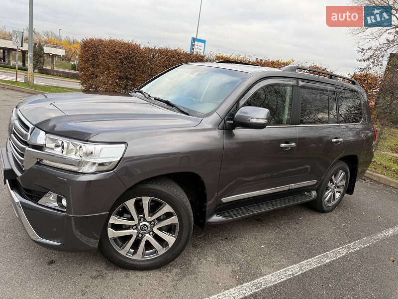 Внедорожник / Кроссовер Toyota Land Cruiser 2018 в Киеве