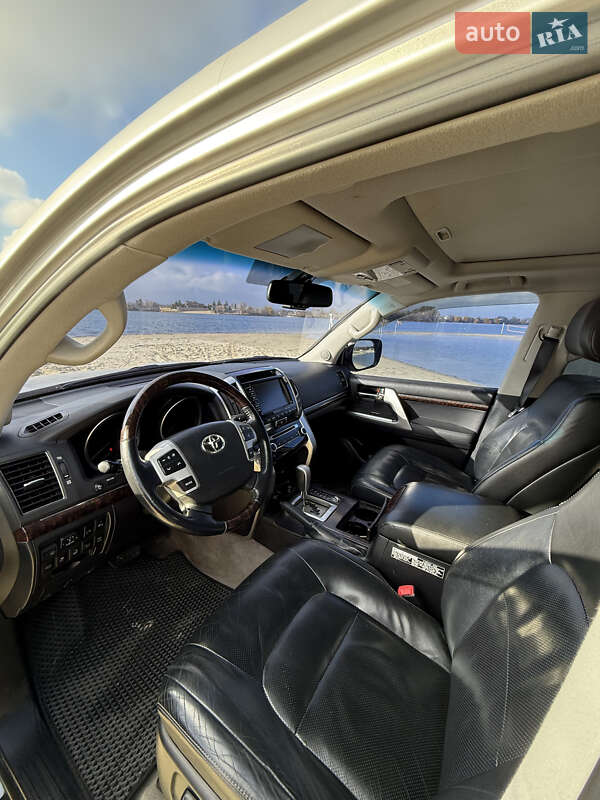 Внедорожник / Кроссовер Toyota Land Cruiser 2012 в Харькове