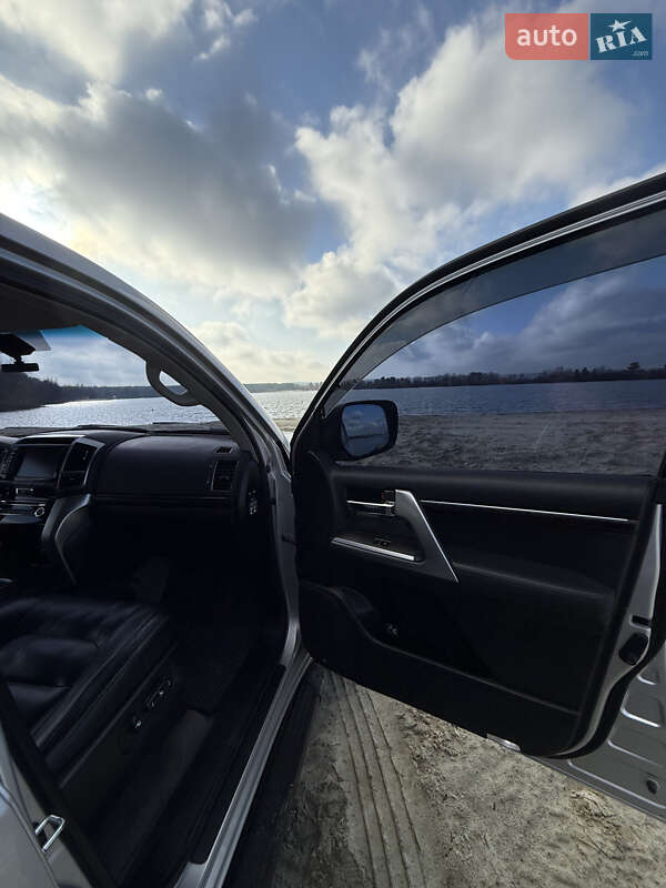Внедорожник / Кроссовер Toyota Land Cruiser 2012 в Харькове