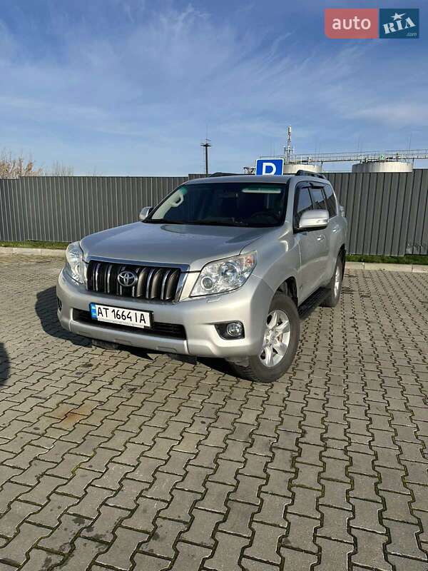 Внедорожник / Кроссовер Toyota Land Cruiser 2012 в Коломые фото 9 Внедорожник / Кроссовер Toyota Land Cruiser 2012 в Коломые