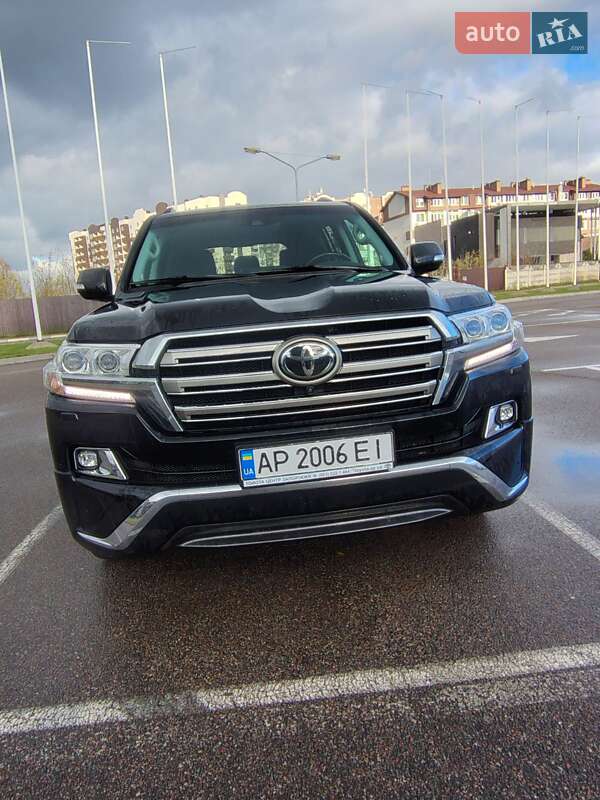 Внедорожник / Кроссовер Toyota Land Cruiser 2018 в Киеве фото 6 Внедорожник / Кроссовер Toyota Land Cruiser 2018 в Киеве