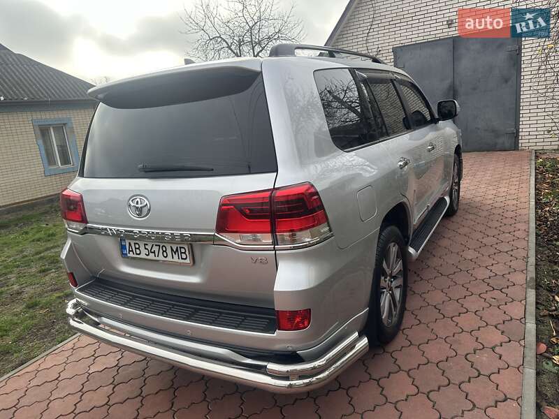 Внедорожник / Кроссовер Toyota Land Cruiser 2017 в Виннице фото 8 Внедорожник / Кроссовер Toyota Land Cruiser 2017 в Виннице