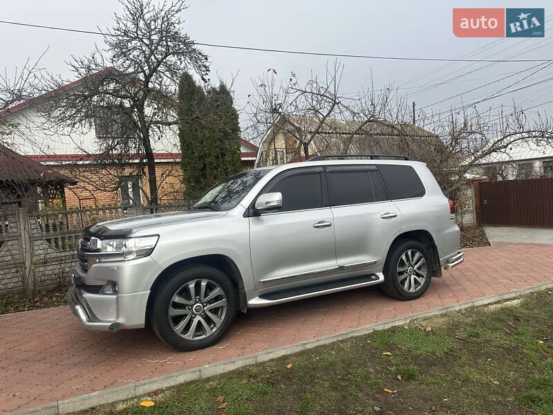 Внедорожник / Кроссовер Toyota Land Cruiser 2017 в Виннице фото 13 Внедорожник / Кроссовер Toyota Land Cruiser 2017 в Виннице