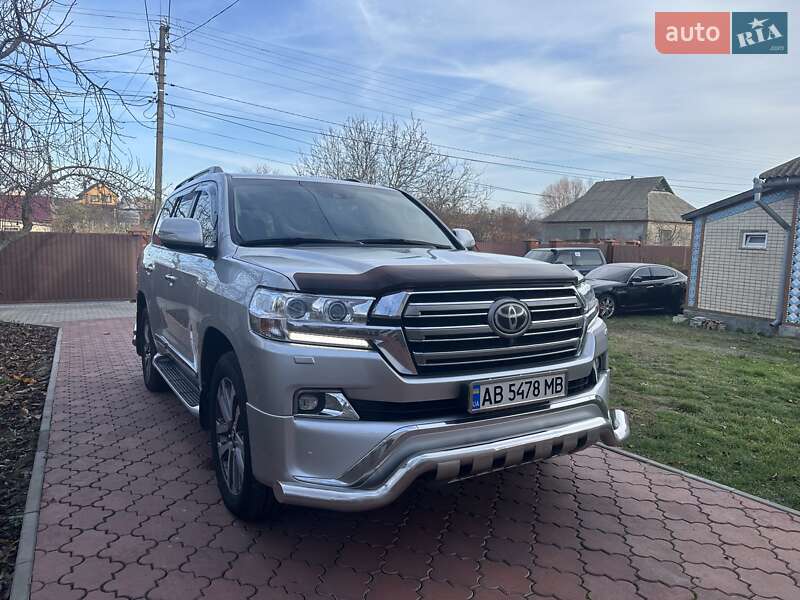 Внедорожник / Кроссовер Toyota Land Cruiser 2017 в Виннице фото 32 Внедорожник / Кроссовер Toyota Land Cruiser 2017 в Виннице