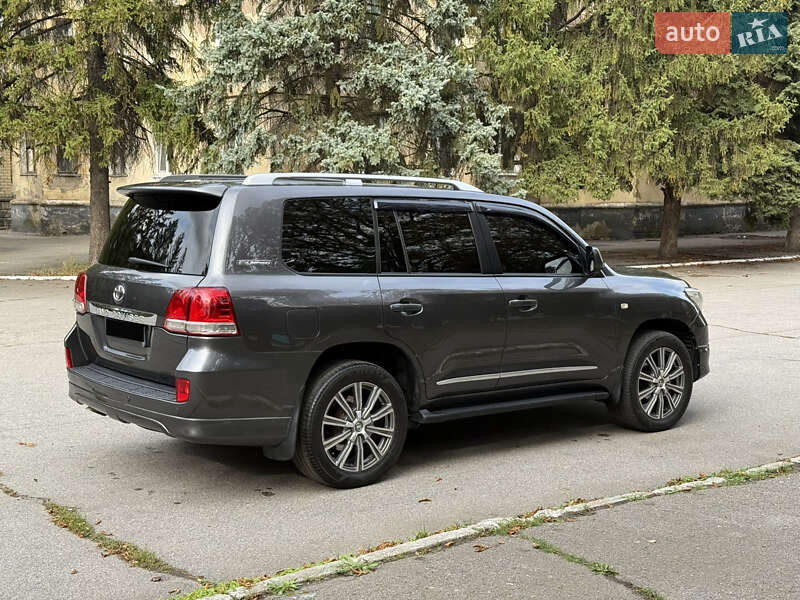 Внедорожник / Кроссовер Toyota Land Cruiser 2011 в Желтых Водах