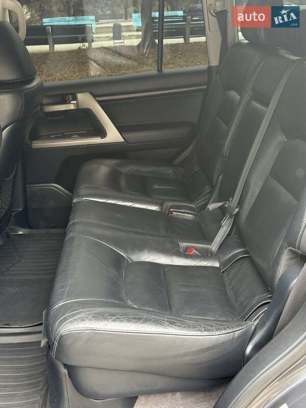 Внедорожник / Кроссовер Toyota Land Cruiser 2011 в Желтых Водах